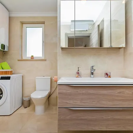 Paradise With Swimming Pool Апартаменты Груда