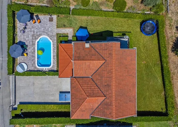 Paradise With Swimming Pool Apartman Gruda