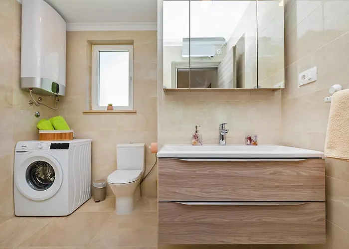 Paradise With Swimming Pool Appartamento Gruda