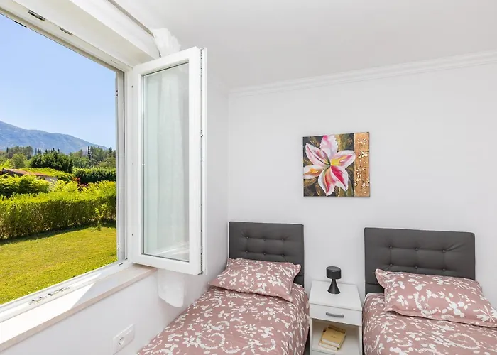 Appartamento Paradise With Swimming Pool Gruda